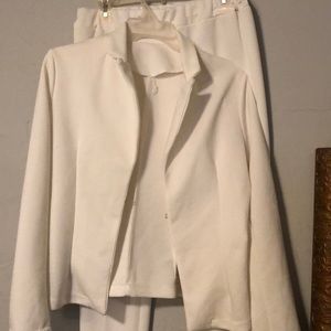 Jackets & Coats - Ladies 2 P.C. pant suit stretch to shape fit Jackets & Coats - Ladies 2 P.C. pant suit stretch to shape fit